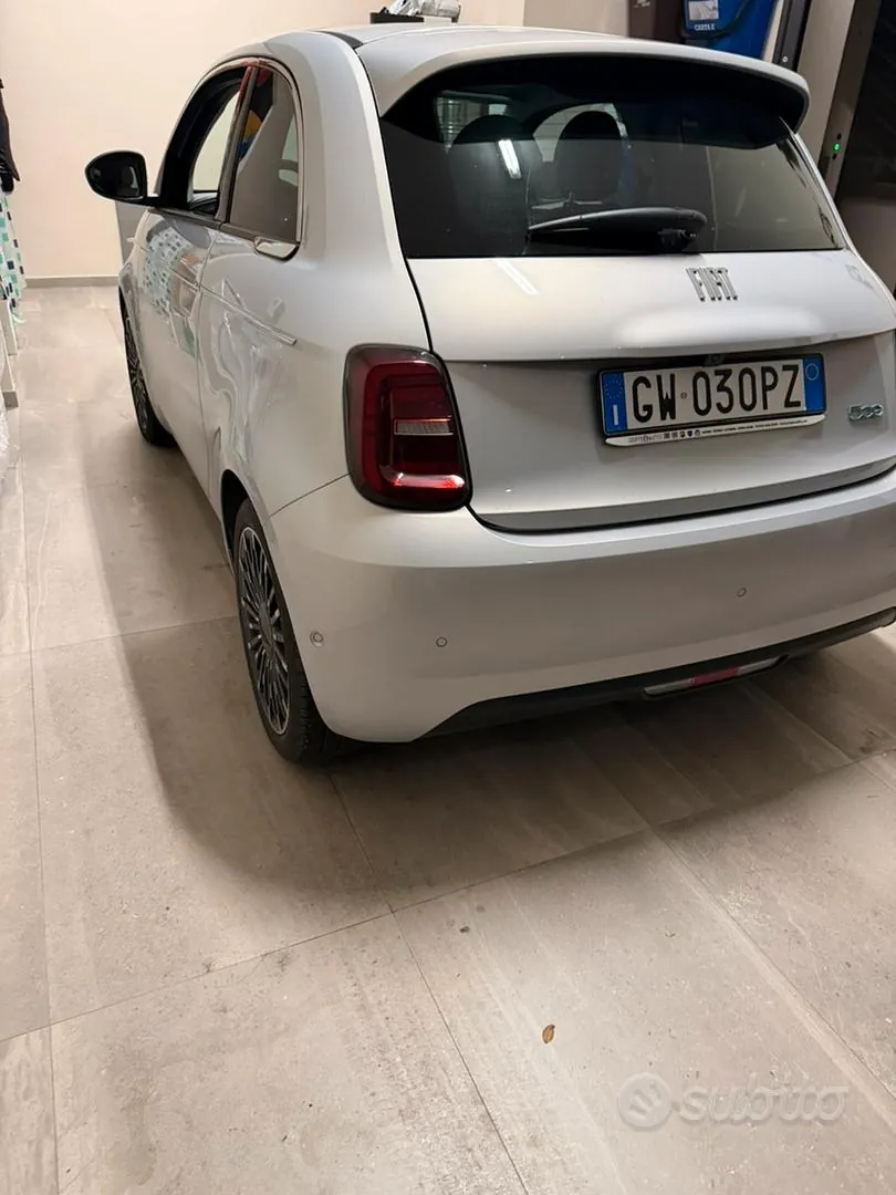Fiat 500E 2024 photo 2