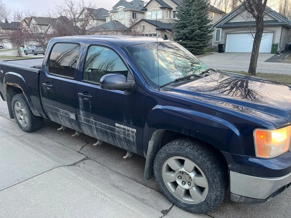 GMC Sierra 2011 photo 4