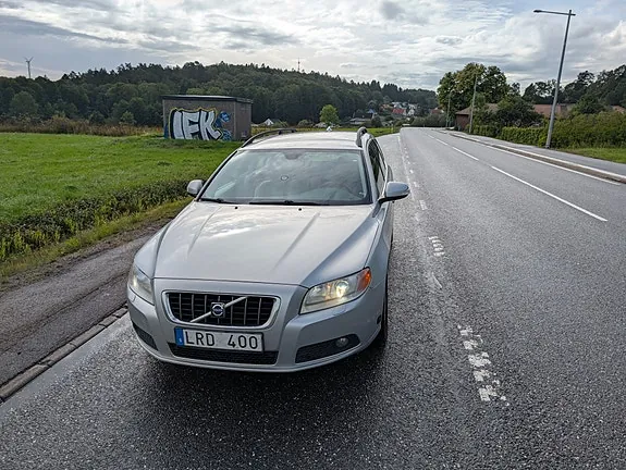 Volvo V70 2011 photo 3