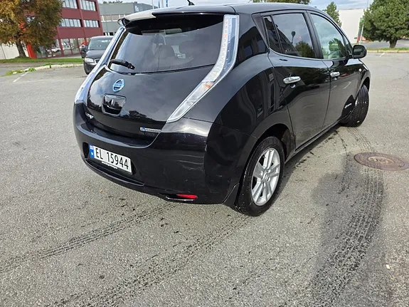 Nissan Leaf 2012 photo 5