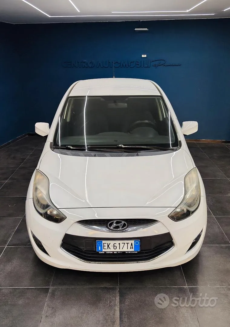 Hyundai Ix20 2011 photo 2