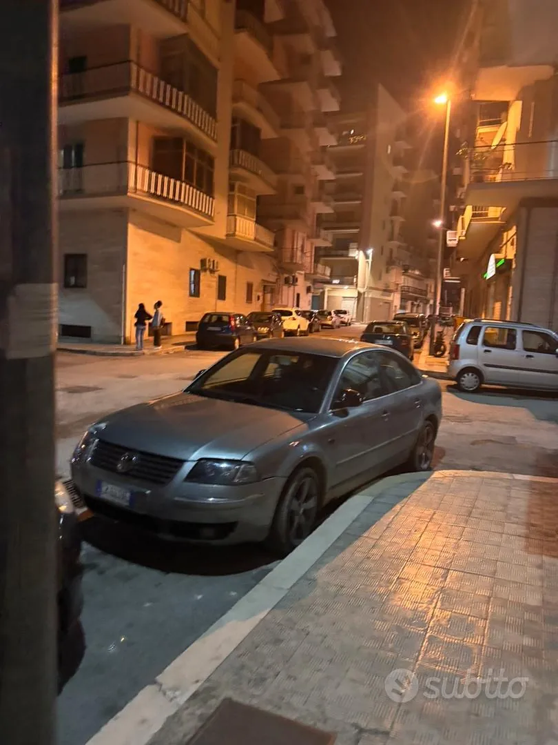 Volkswagen Passat 2004 photo 2
