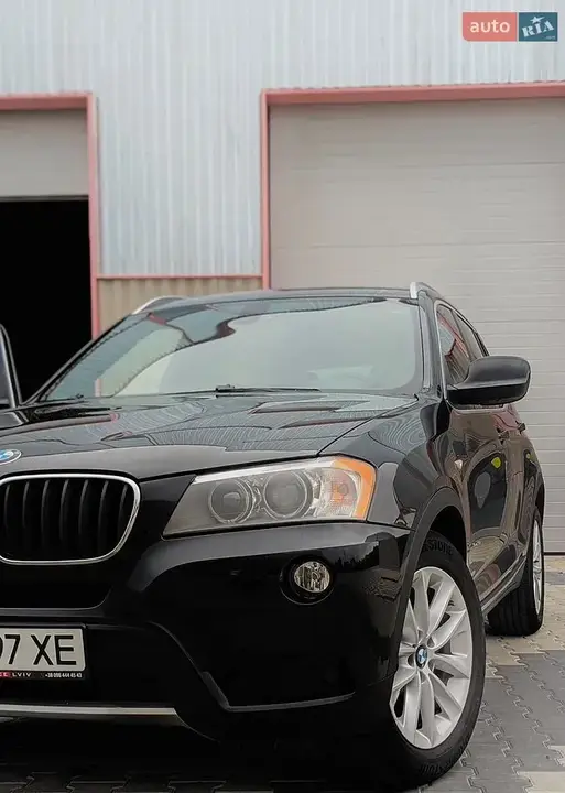 BMW X3 2012 photo 2