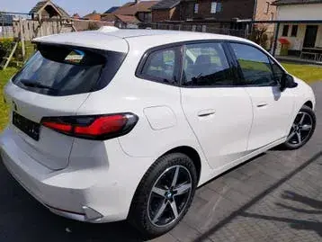 BMW 218I 2022 photo 3