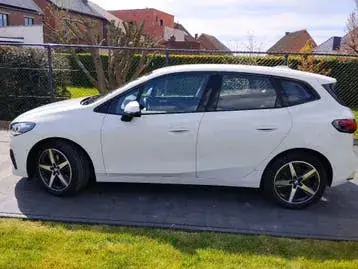 BMW 218I 2022 photo 2