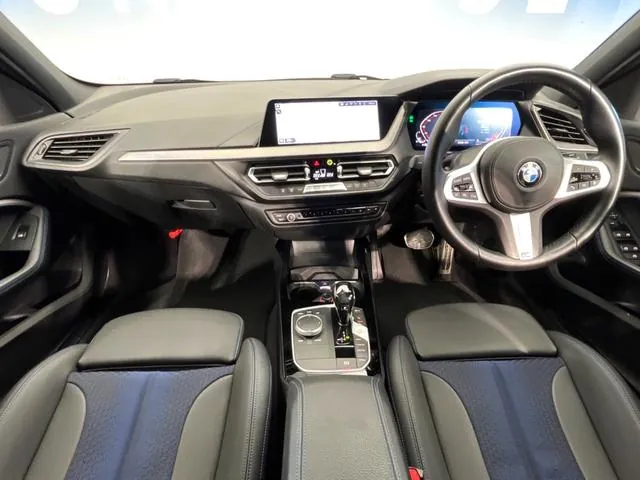 BMW 1 Series 2020 photo 2