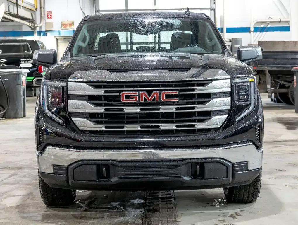 GMC Sierra 1500 2026 photo 2