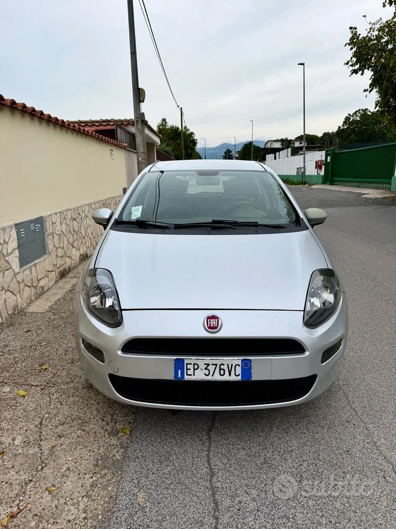Fiat Punto 2013 photo 2