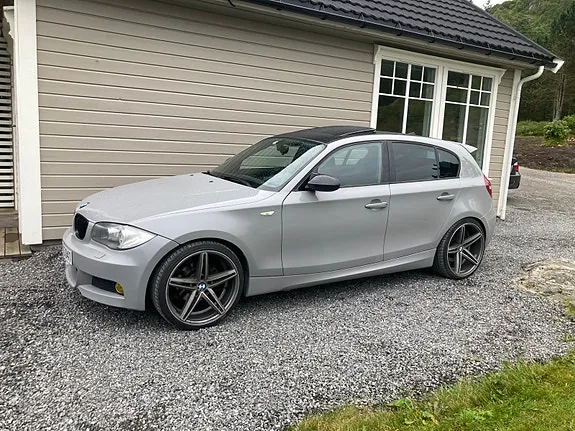 BMW 118D 2008 photo 3
