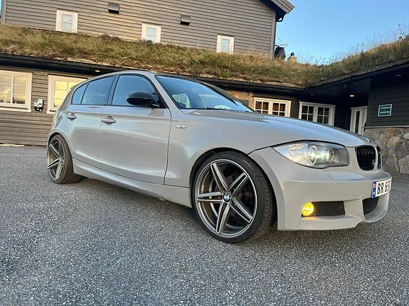 BMW 118D 2008 photo 5