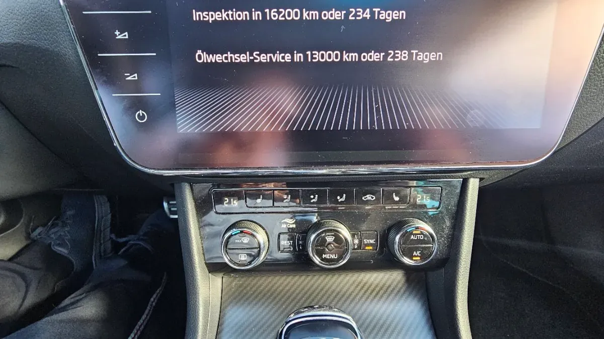 Skoda Superb 2020 photo 3