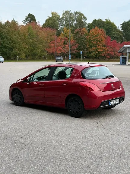Peugeot 308 2012 photo 4