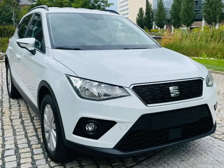Seat Arona 2018 photo 4