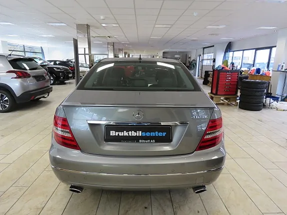 Mercedes-Benz C-Class 2012 photo 4