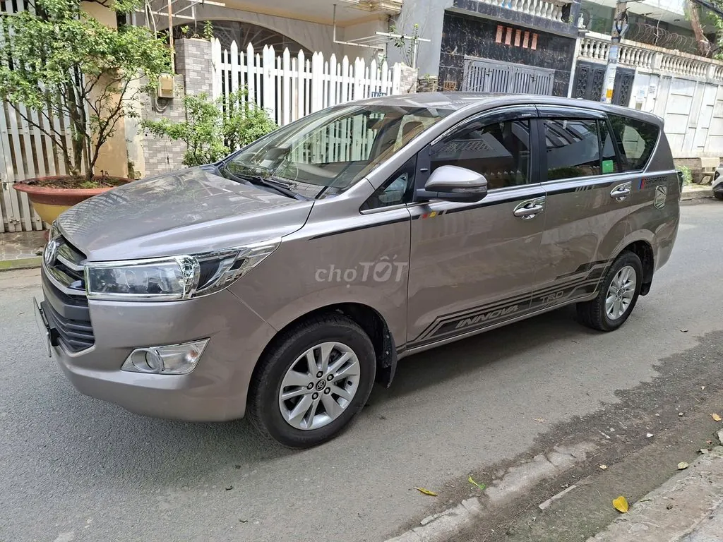 Toyota Innova 2019 photo 2