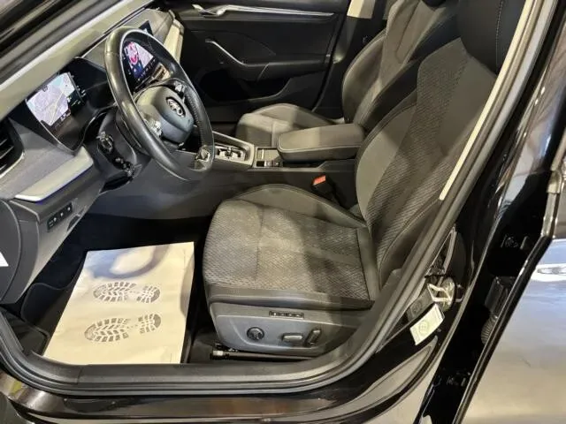 Skoda Octavia 2023 photo 3