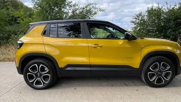 Jeep Avenger 2023 photo 2