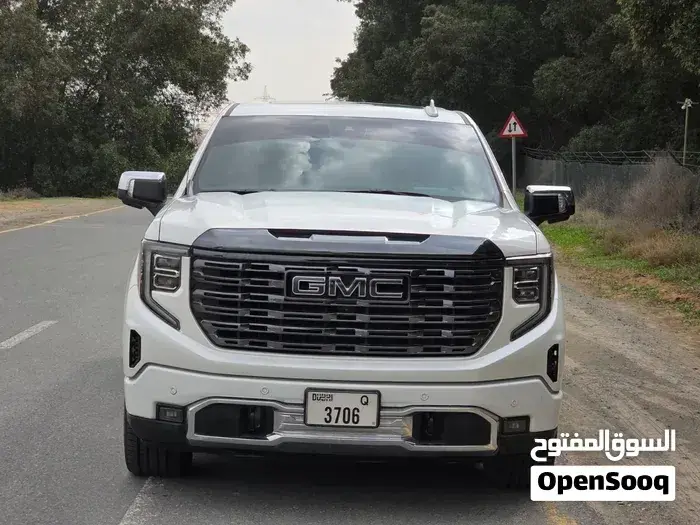 GMC Sierra