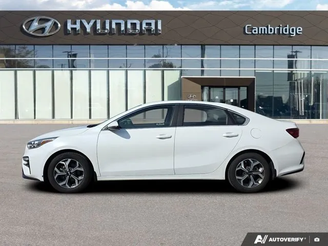Kia Forte 2021 photo 2