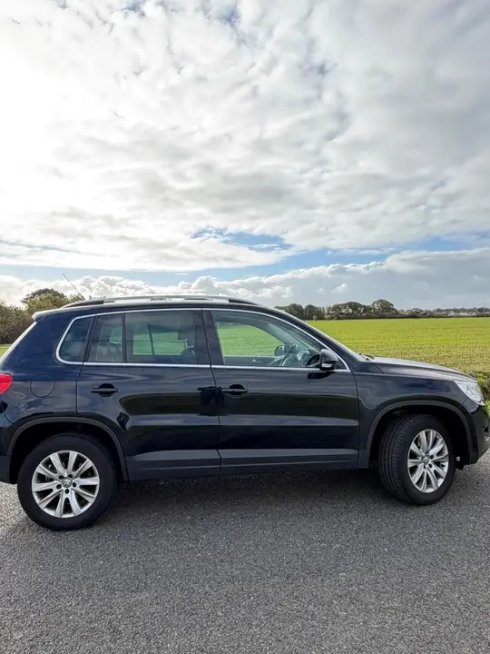 Volkswagen Tiguan 2011 photo 3