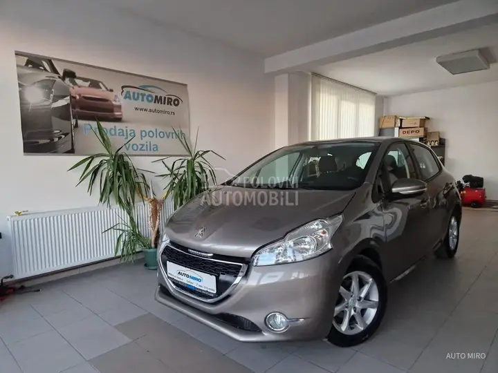 Peugeot 208