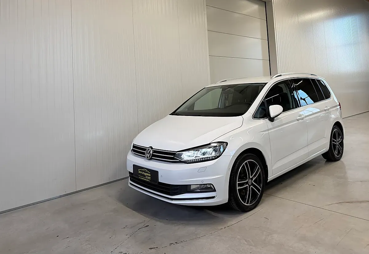 Volkswagen Touran 2017 photo 3
