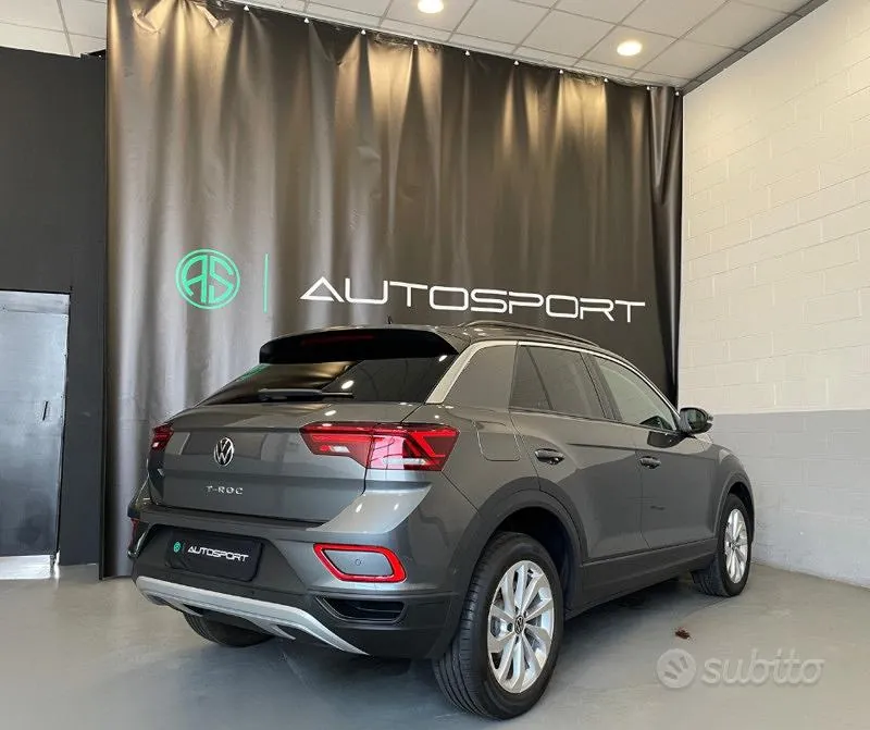 Volkswagen T-Roc 2023 photo 4