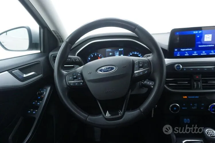 Ford Focus 2021 photo 4