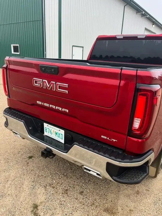 GMC Sierra 1500 2025 photo 2