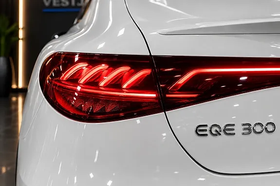 Mercedes-Benz Eqe300 2025 photo 3