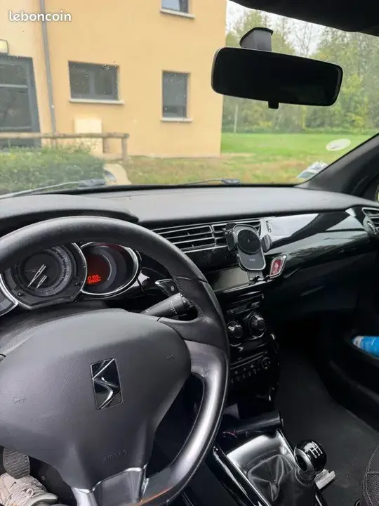 Citroen Ds3 2012 photo 3