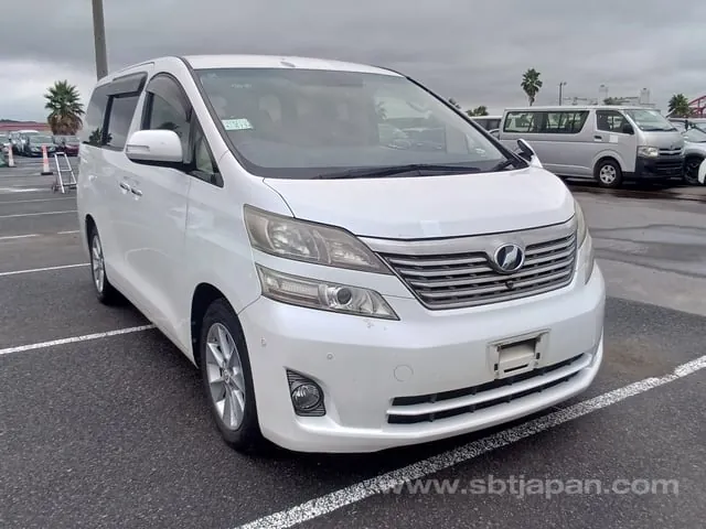 Toyota Velfire V