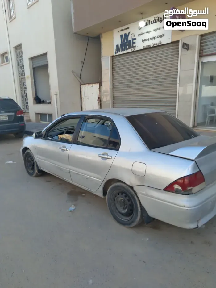 Mitsubishi Lancer 2002 photo 2