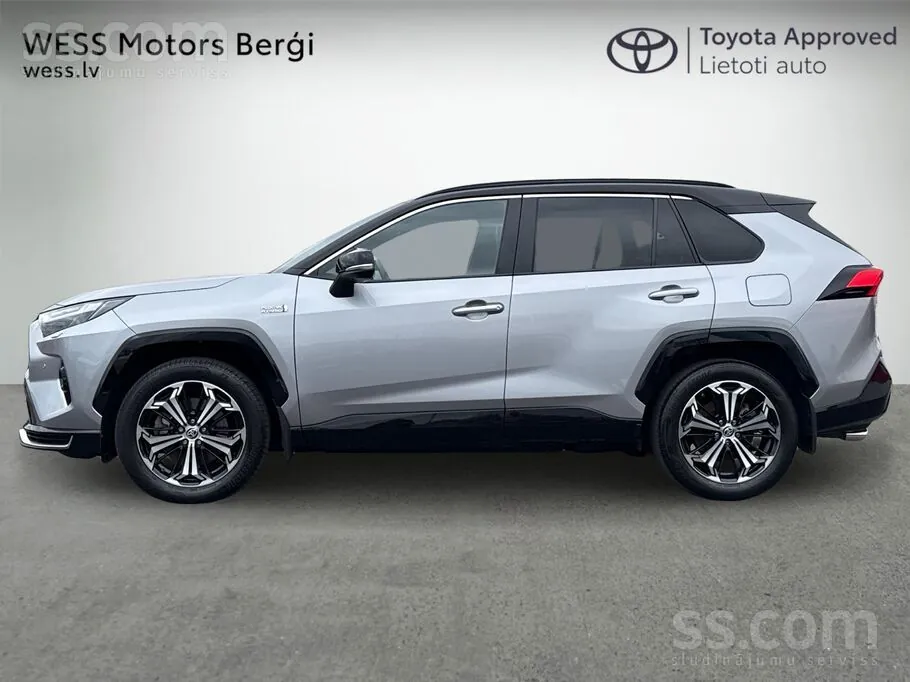 Toyota Rav4 2023 photo 3