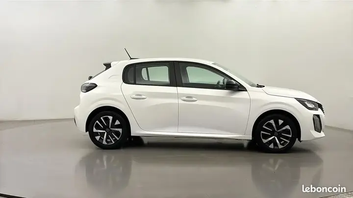 Peugeot 208 2024 photo 4