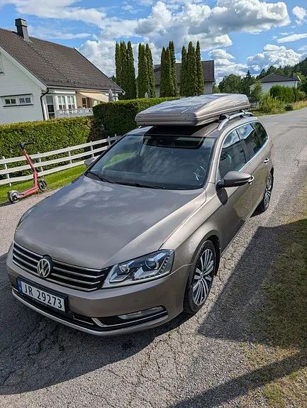 Volkswagen Passat 2012 photo 3