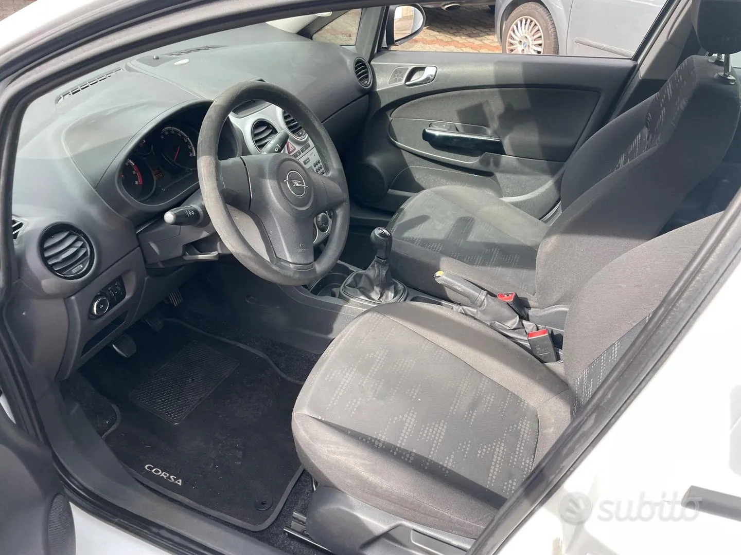 Opel Corsa 2014 photo 4