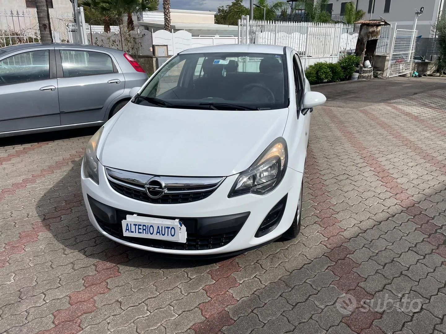 Opel Corsa 2014 photo 2