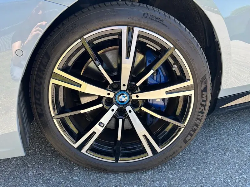 BMW I5 2024 photo 3