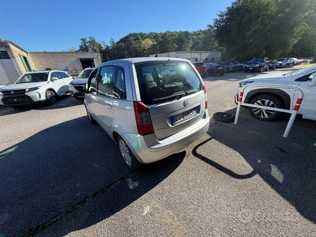 Fiat Idea 2004 photo 4