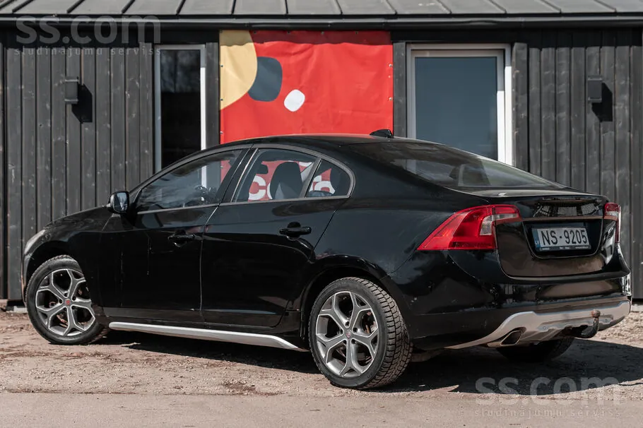 Volvo S60 2010 photo 4