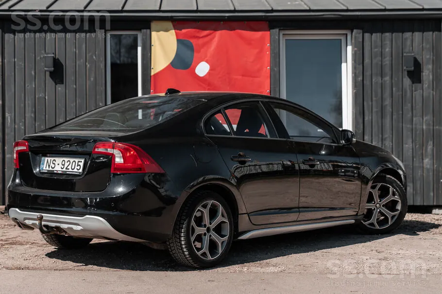 Volvo S60 2010 photo 3