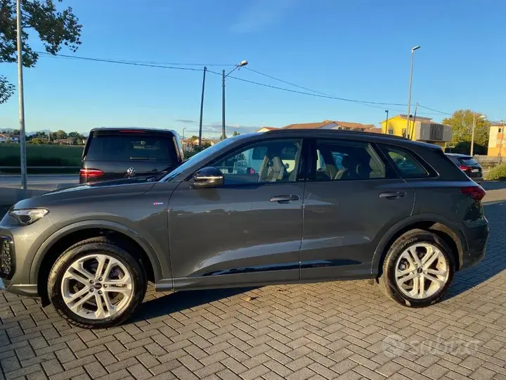Audi Q5 2025 photo 4