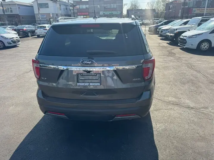 Ford Explorer 2019 photo 5