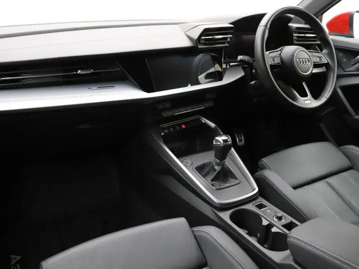 Audi A3 2020 photo 2