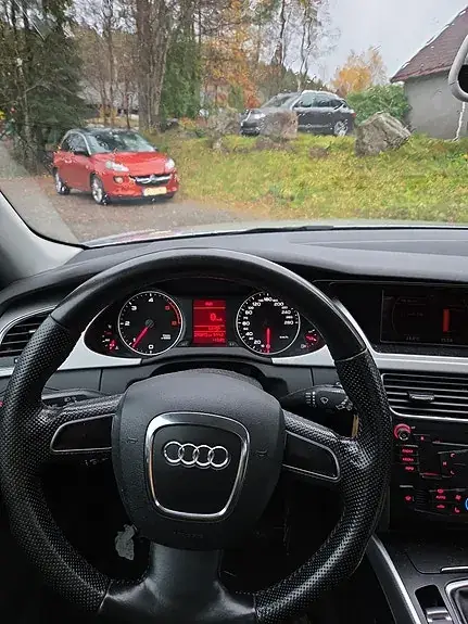 Audi A4 2009 photo 4