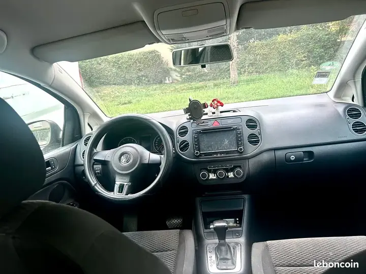 Volkswagen Golf 2009 photo 3