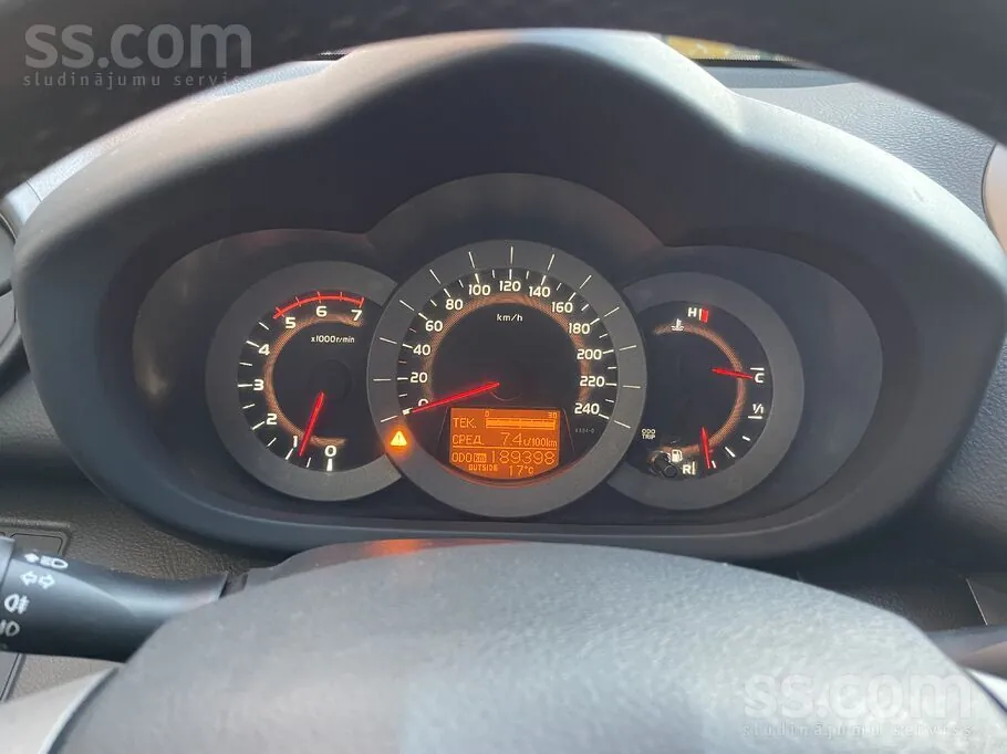 Toyota Rav4 2011 photo 3