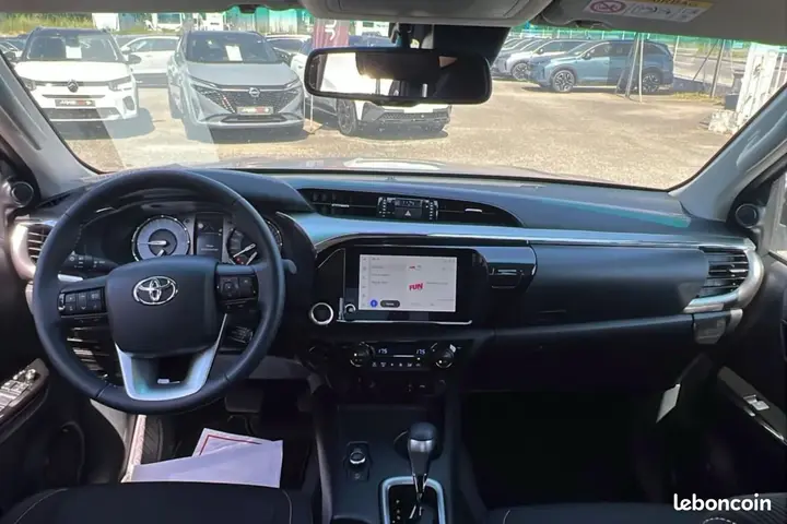 Toyota Hilux 2024 photo 3