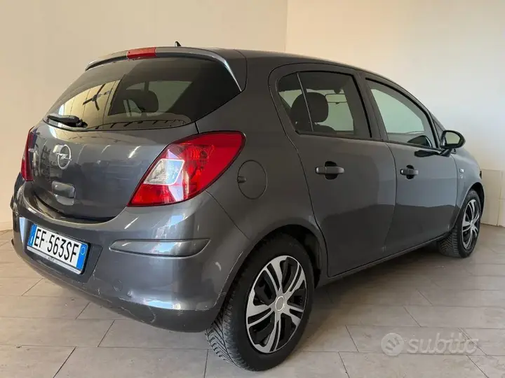 Opel Corsa 2011 photo 4